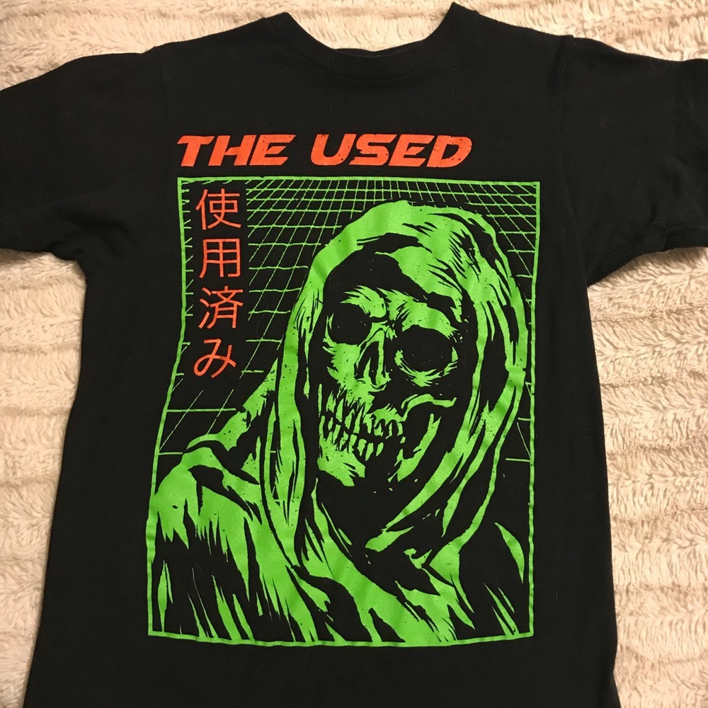 The used concert tee